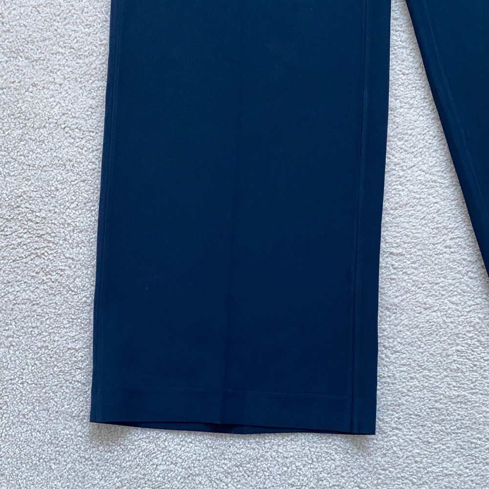 Lululemon Navy Wide-Leg Pants - Picture 5 of 10